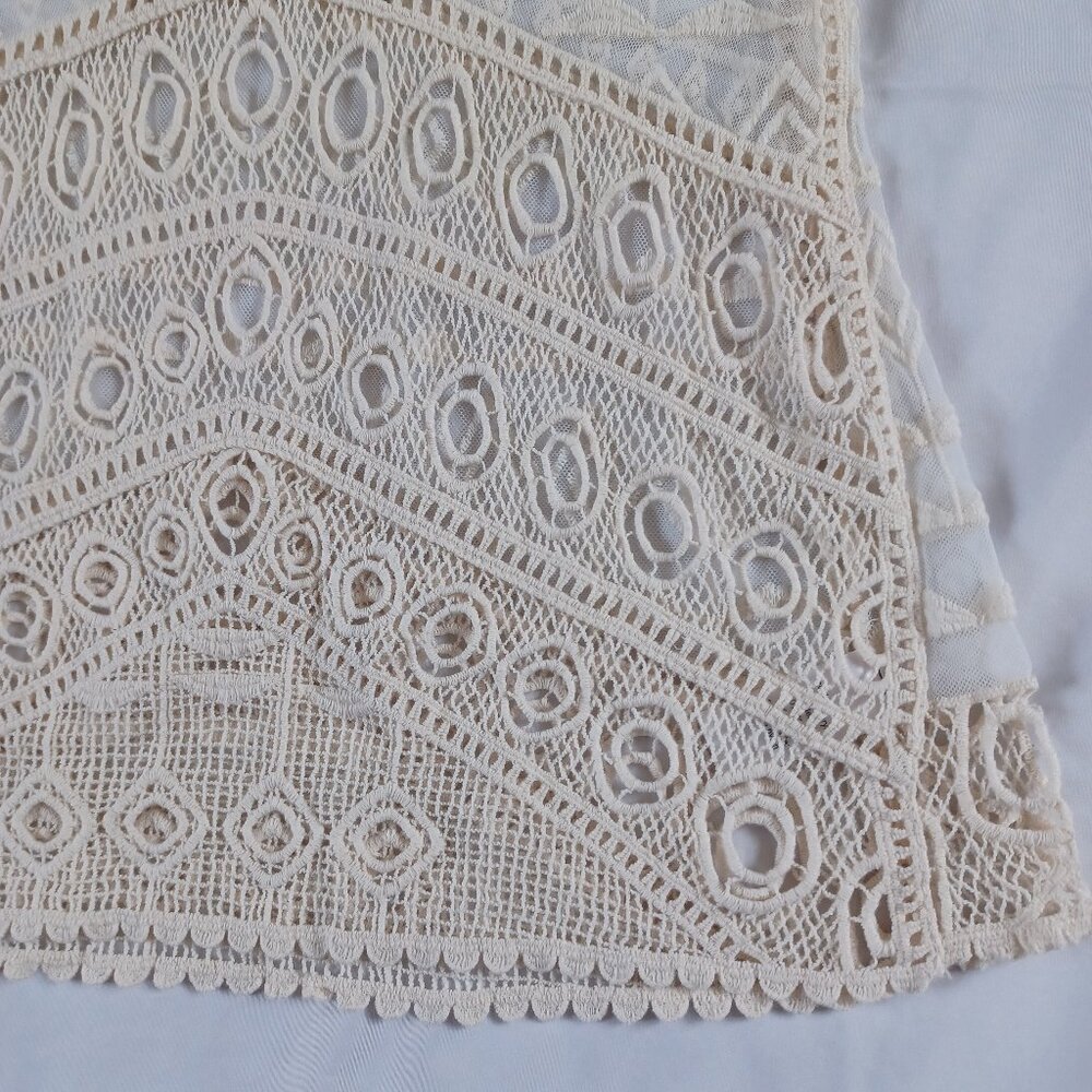 Maurices Womens Sheer Crochet Lace Mesh Tunic Top Cream Natural Size S - Picture 3 of 10